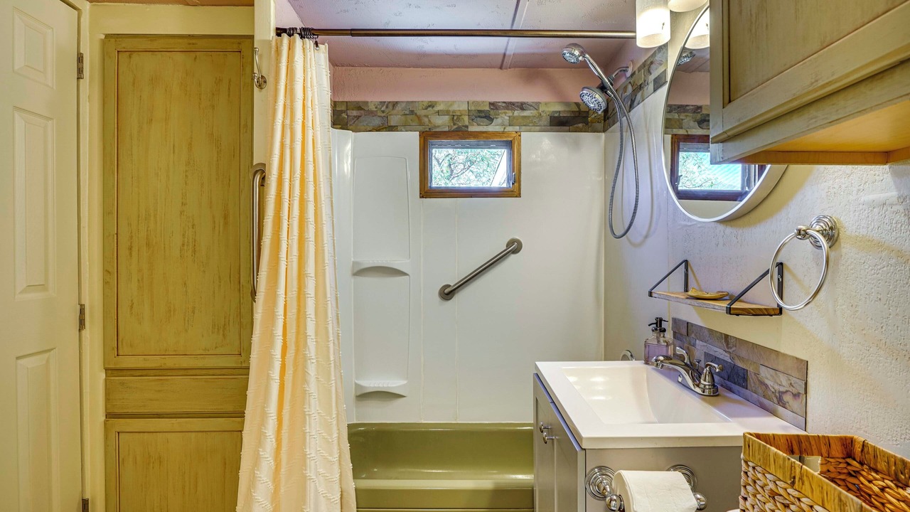 Photo of Bathroom in Sierra Vista Southeast