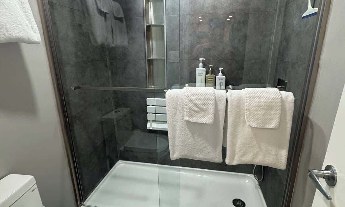 Photo of Bathroom in Lake of the Ozarks