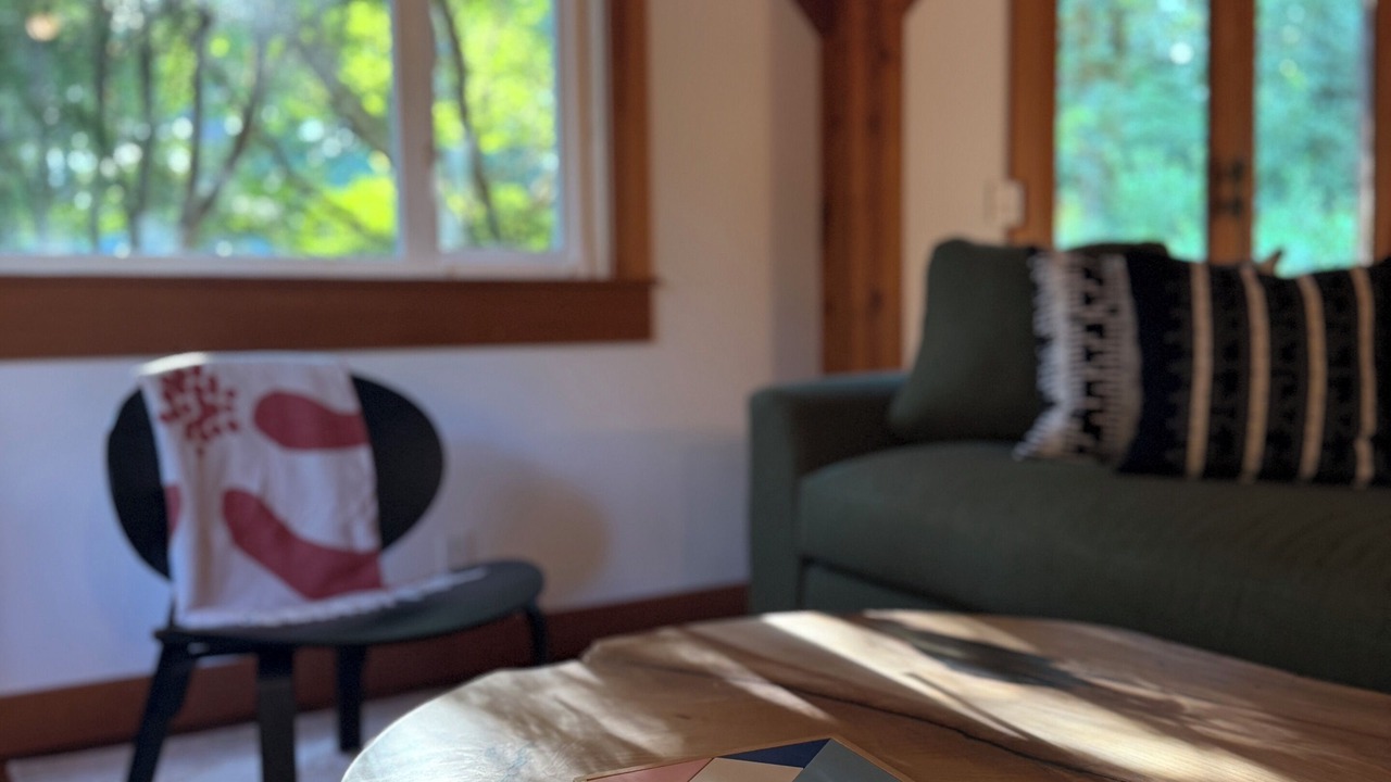 Photo of Livingroom in Bainbridge Island