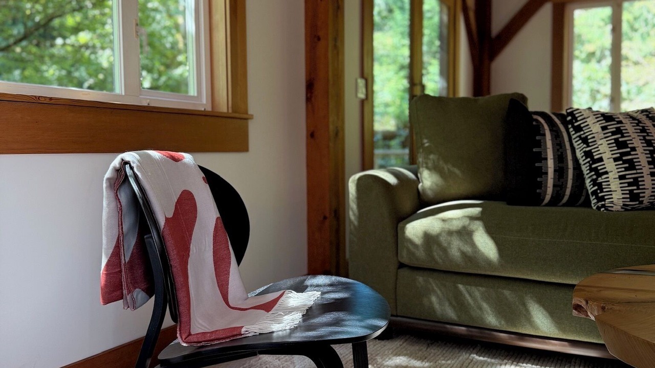Photo of Livingroom in Bainbridge Island