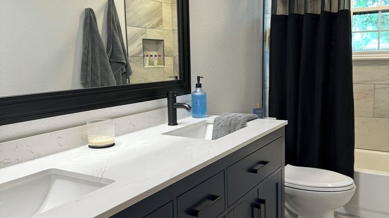 Photo of Bathroom in Plainview