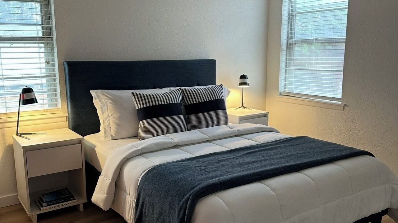 Photo of Bedroom in Plainview