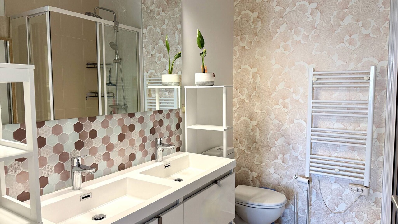 Photo of Bathroom in Le Pouliguen