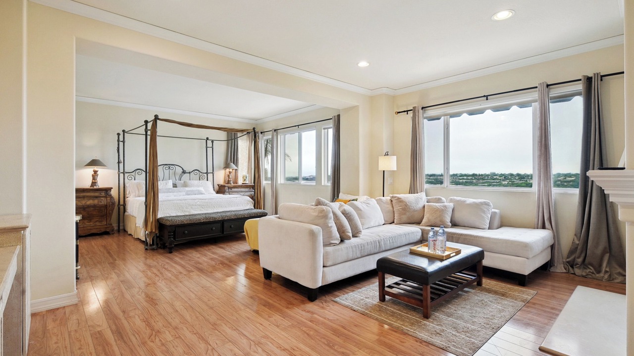 Photo of Bedroom in Newport Beach