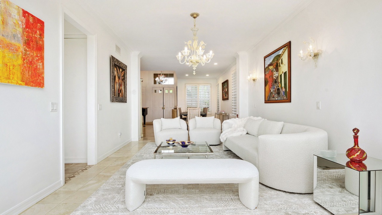 Photo of Livingroom in Newport Beach