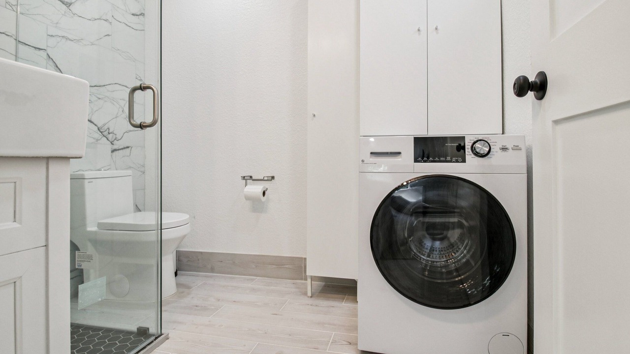 Photo of Bathroom in Martinez