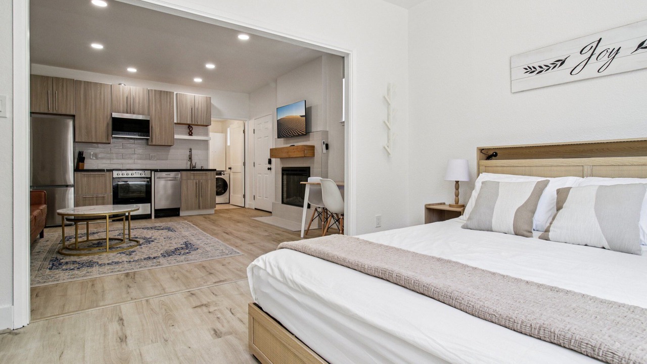 Photo of Bedroom in Martinez