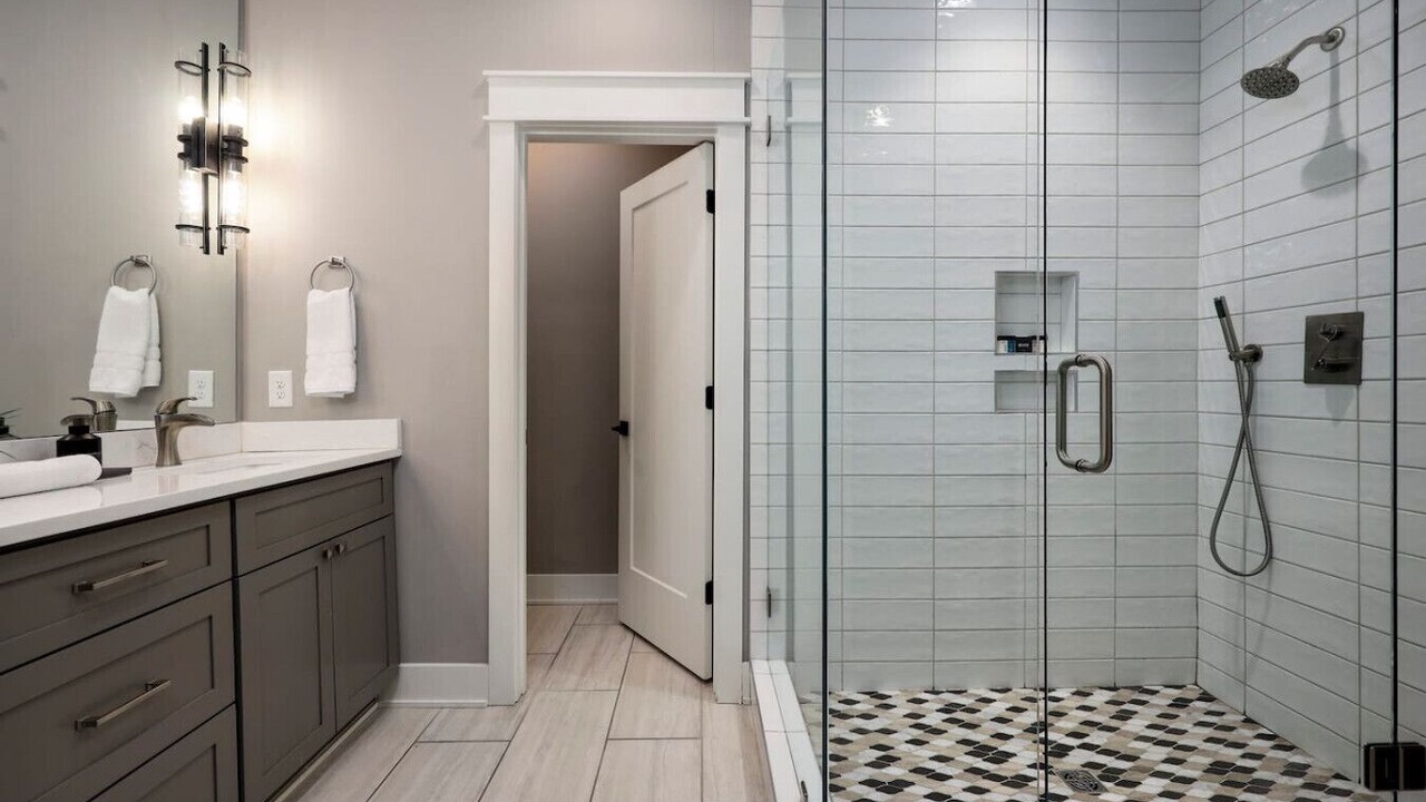 Photo of Bathroom in Historic Waverly