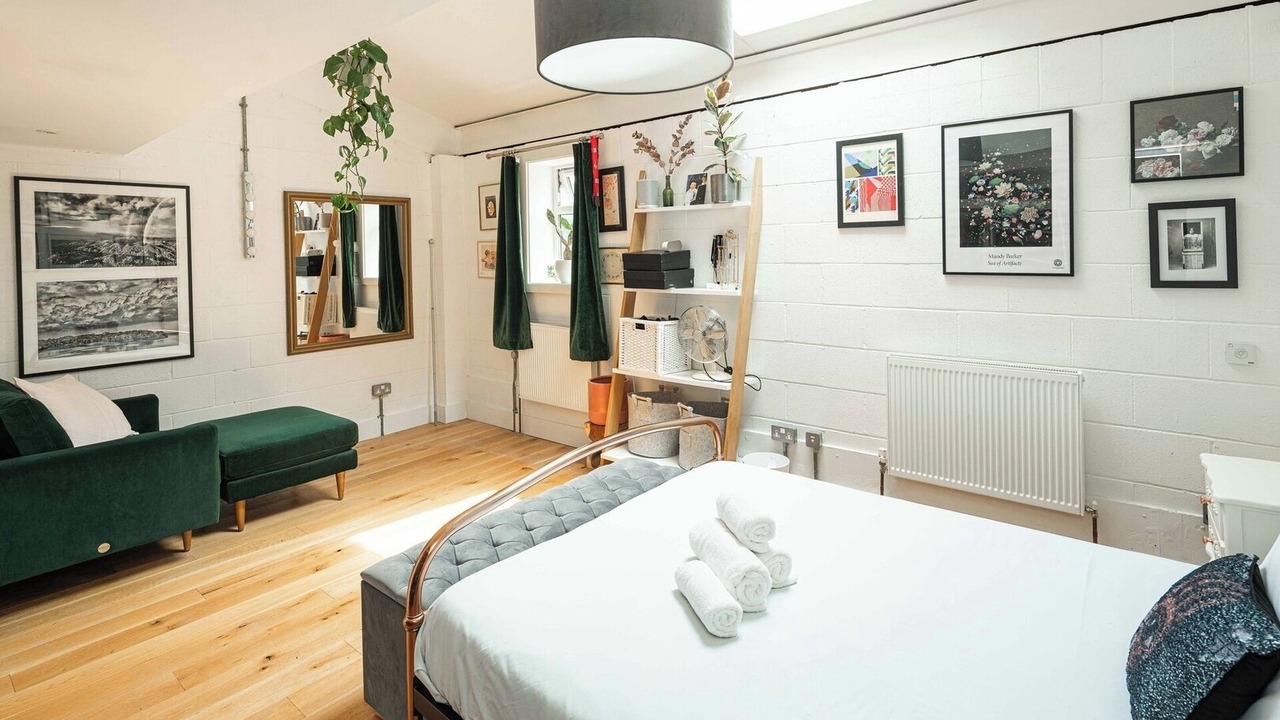 Photo of Bedroom in Hackney