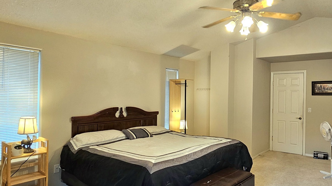 Photo of Bedroom in Orenco