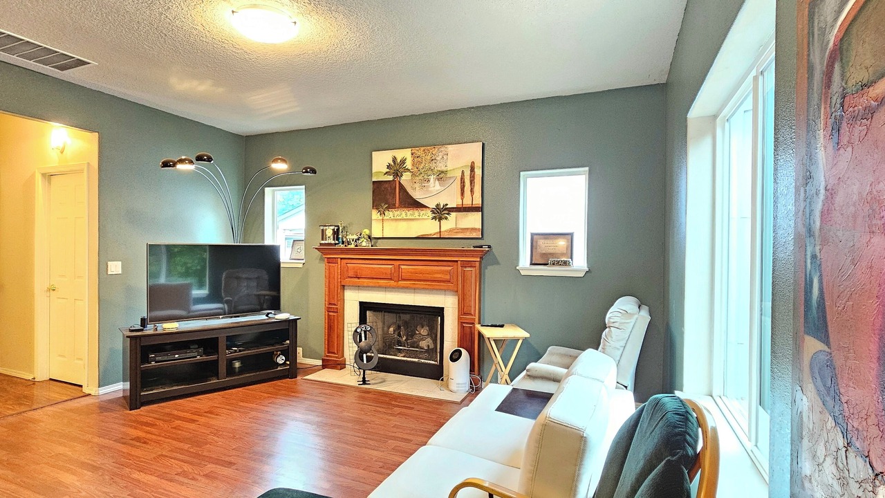 Photo of Livingroom in Orenco
