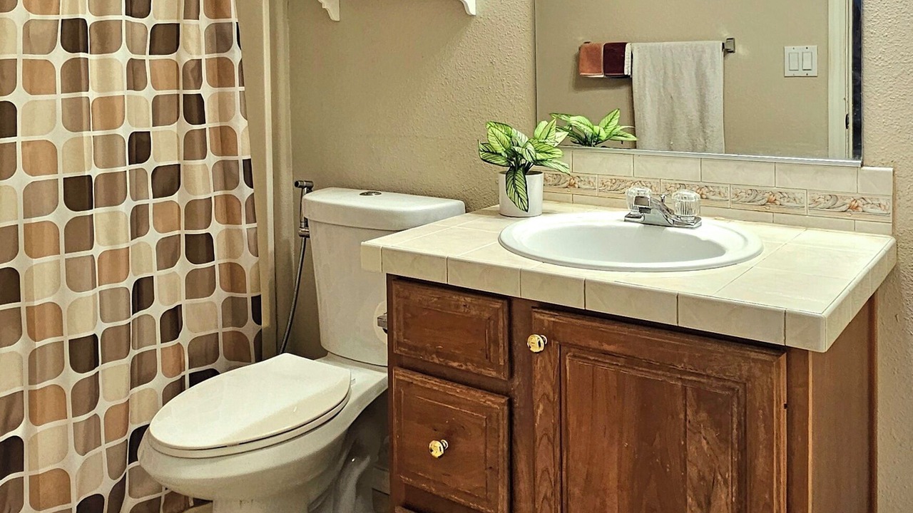 Photo of Bathroom in Orenco