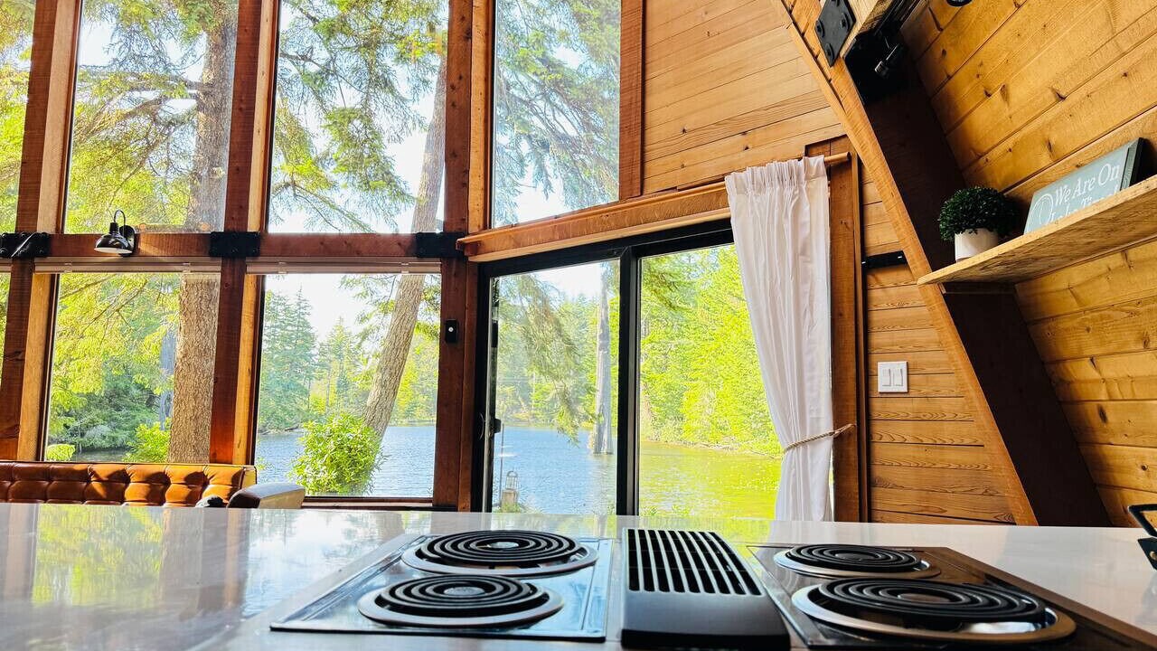 Photo of Kitchen in Saunders Lake