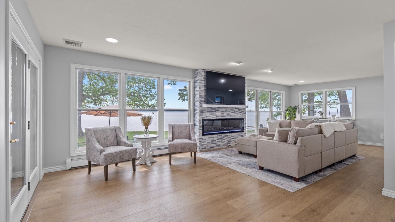 Photo of Livingroom in Auburn