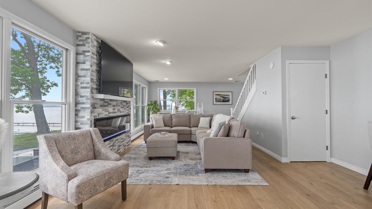 Photo of Livingroom in Auburn