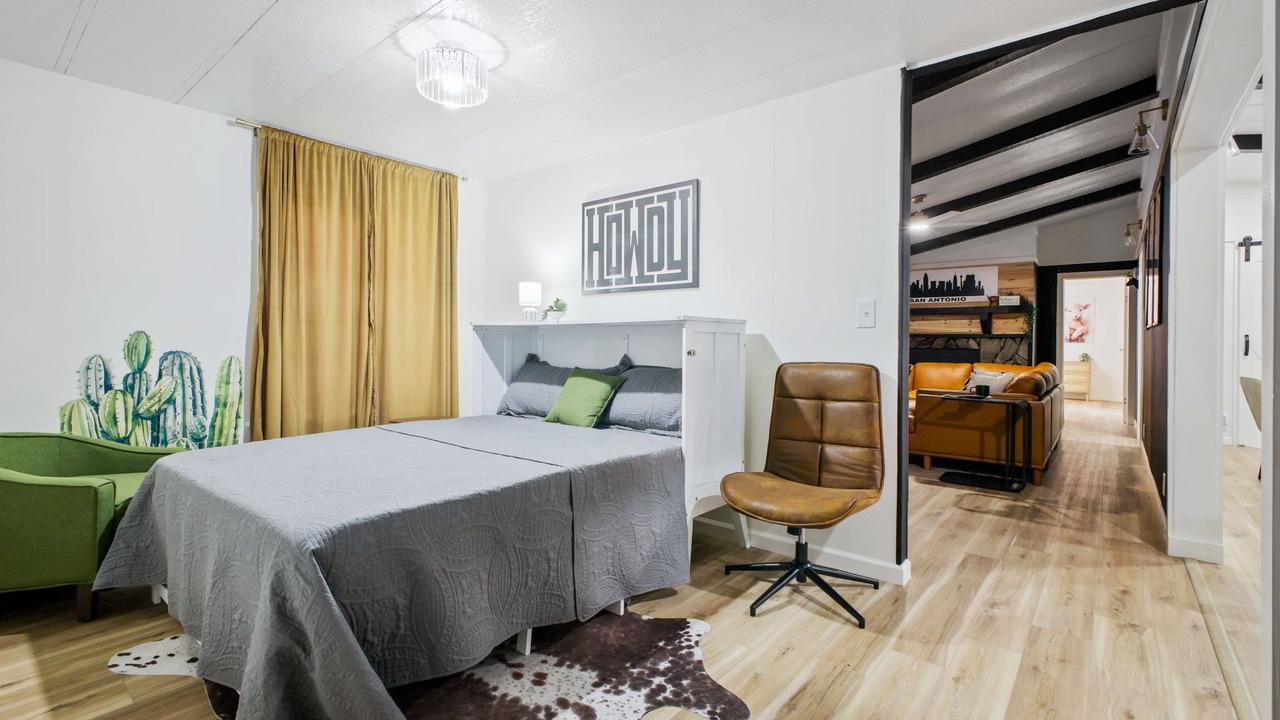 Photo of Bedroom in Far North Central