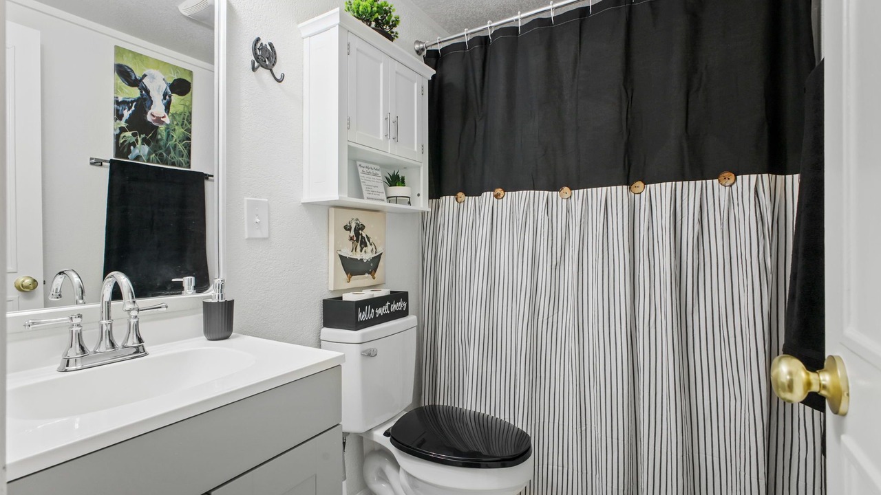 Photo of Bathroom in Far North Central