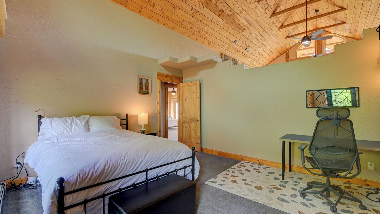 Photo of Bedroom in Palmer Lake