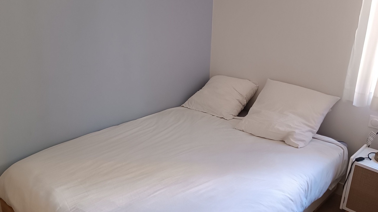 Photo of Bedroom in Truyes