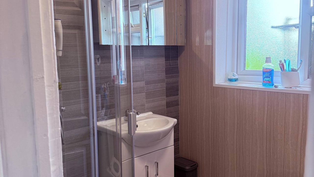 Photo of Bathroom in Birch