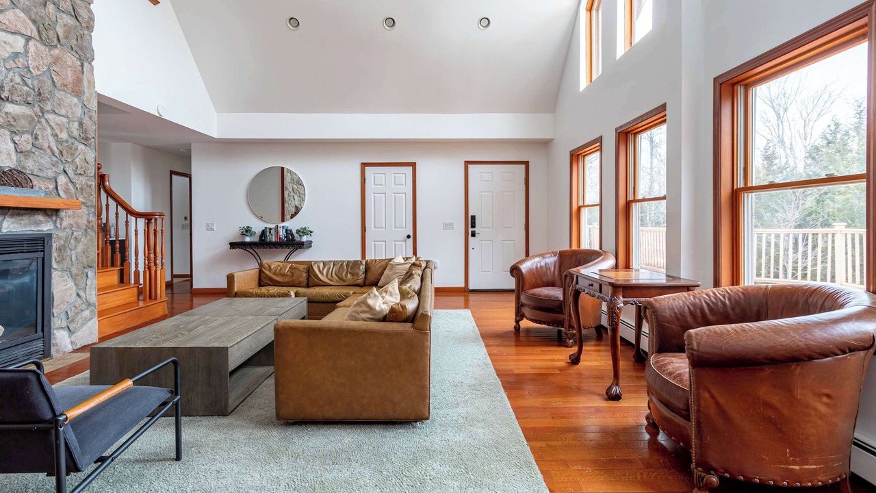 Photo of Livingroom in Tannersville