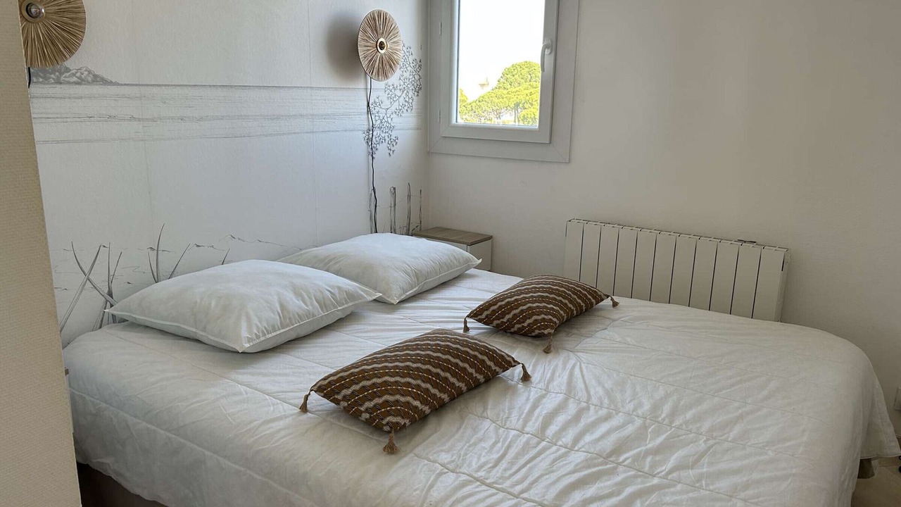 Photo of Bedroom in Le Grau-Du-Roi