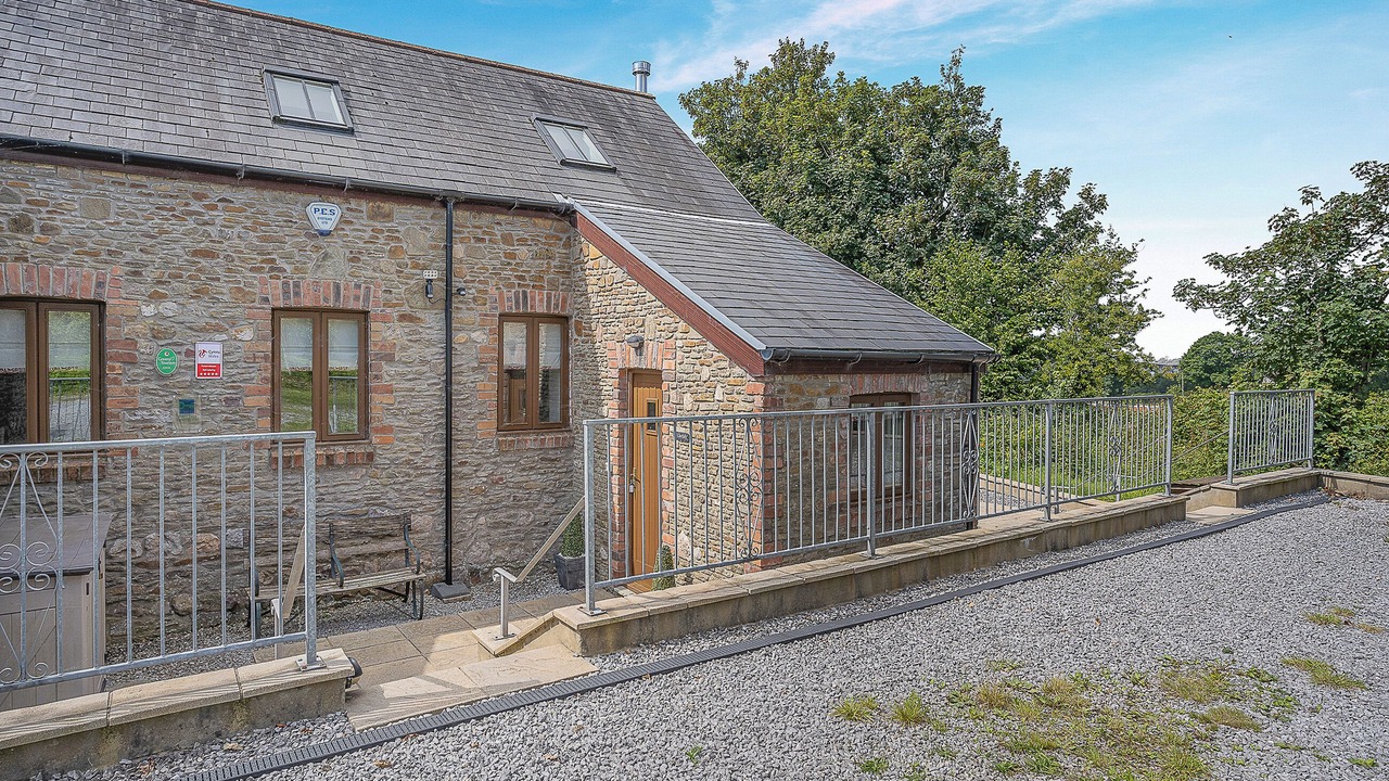 Photo of Others in Llanrhidian Higher