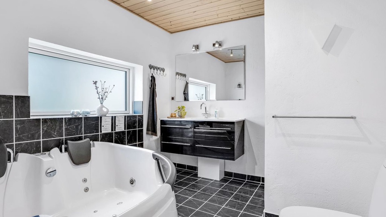 Photo of Bathroom in Rodby