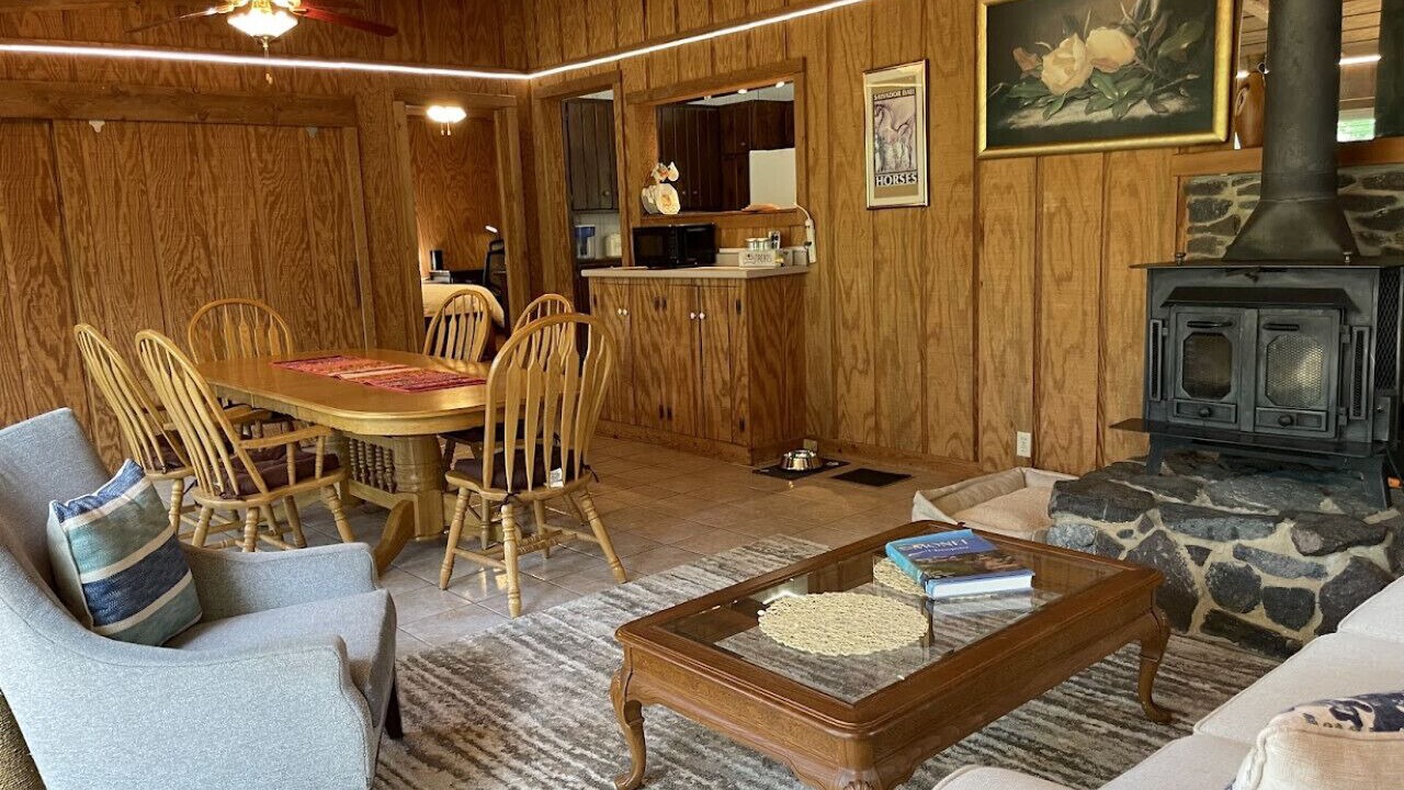 Photo of Livingroom in Winston - Salem