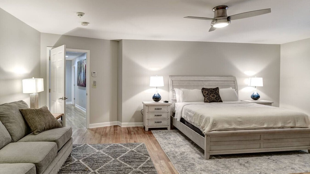 Photo of Bedroom in Skyland