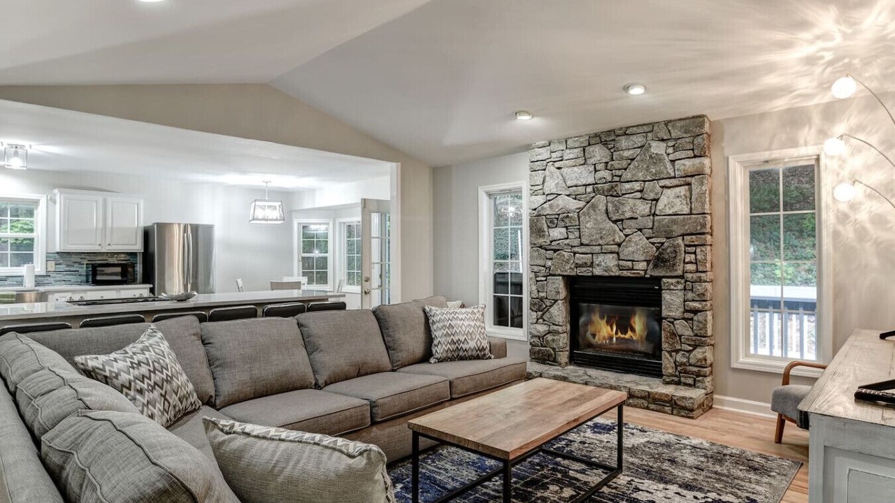 Photo of Livingroom in Skyland