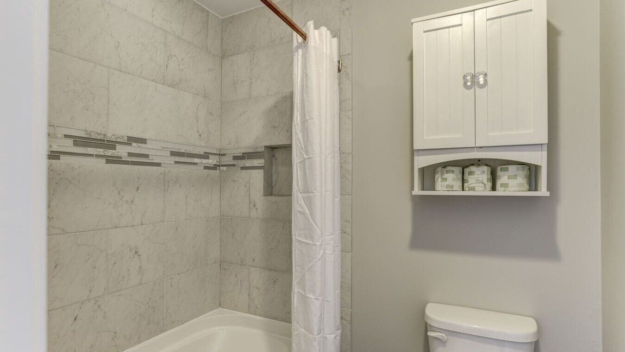 Photo of Bathroom in Skyland