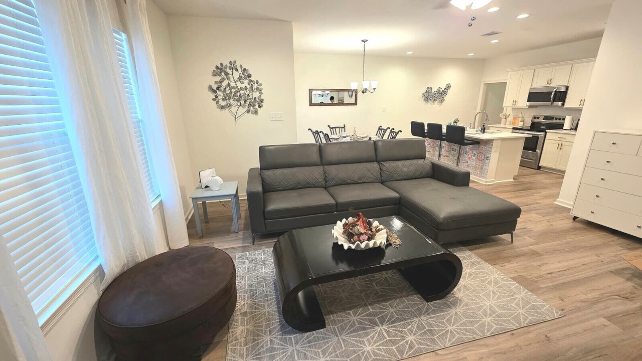 Photo of Livingroom in Highlands - Perkins