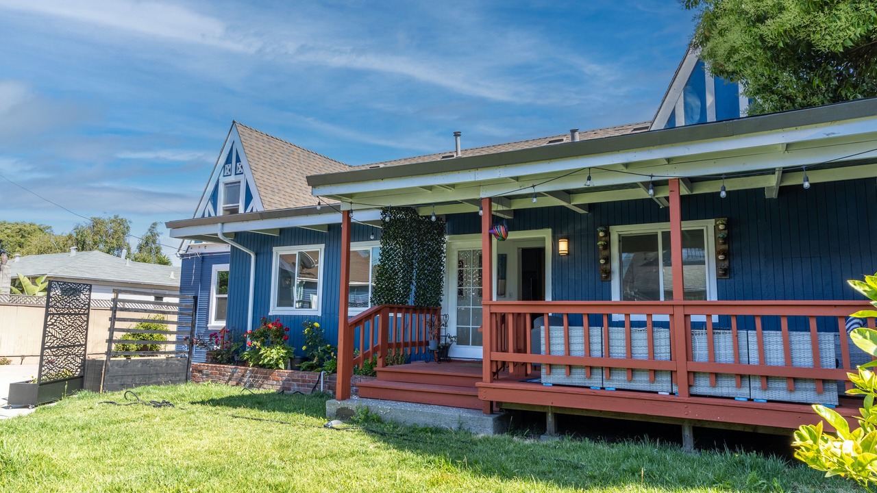 Photo of Outdoor in North and East