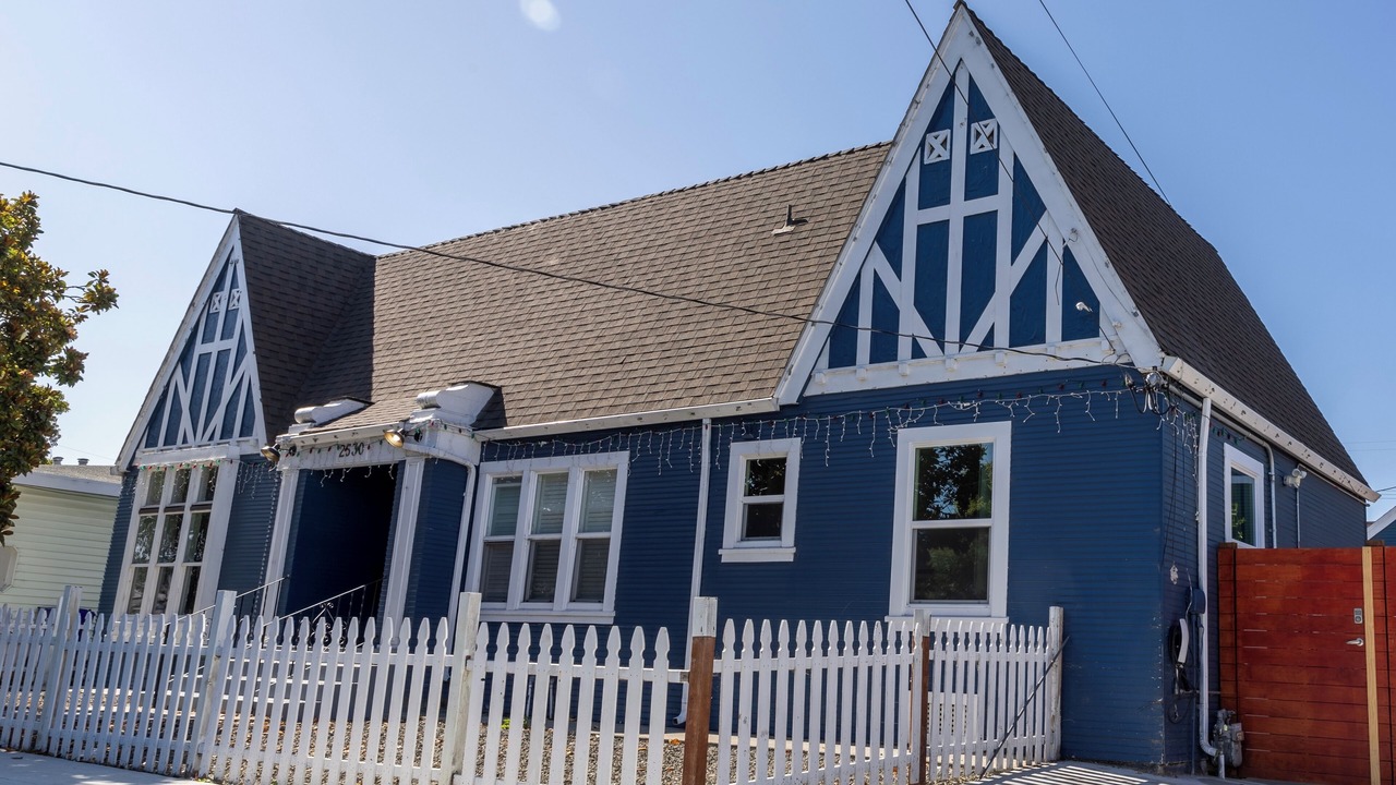 Photo of Outdoor in North and East