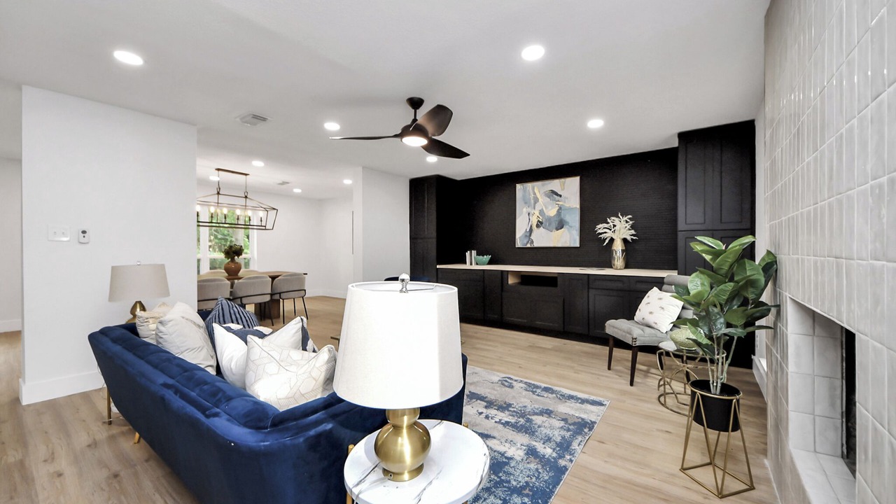 Photo of Livingroom in Garden Oaks