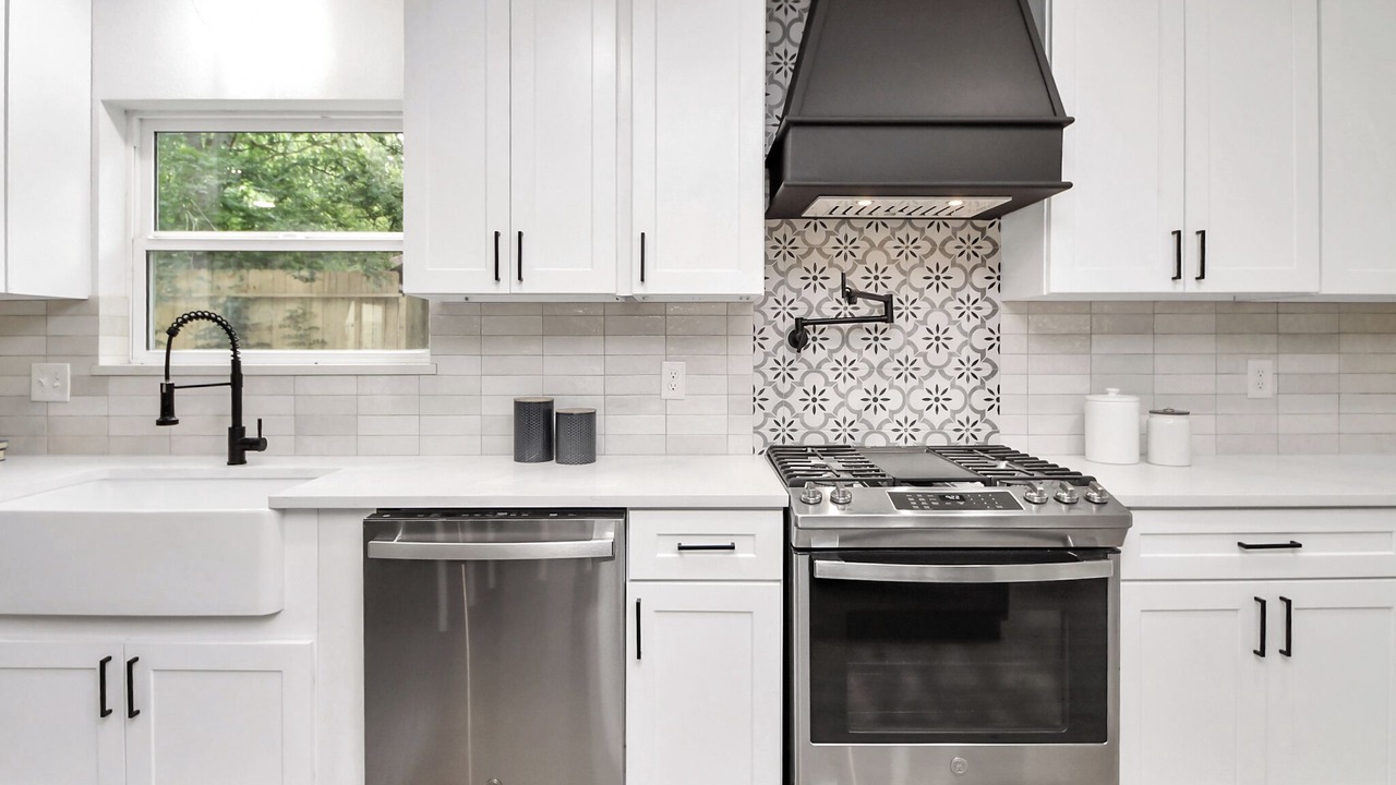 Photo of Kitchen in Garden Oaks