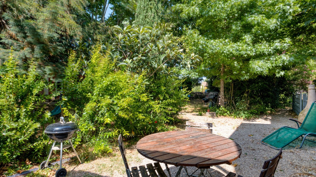 Photo of Outdoor in Aspiran