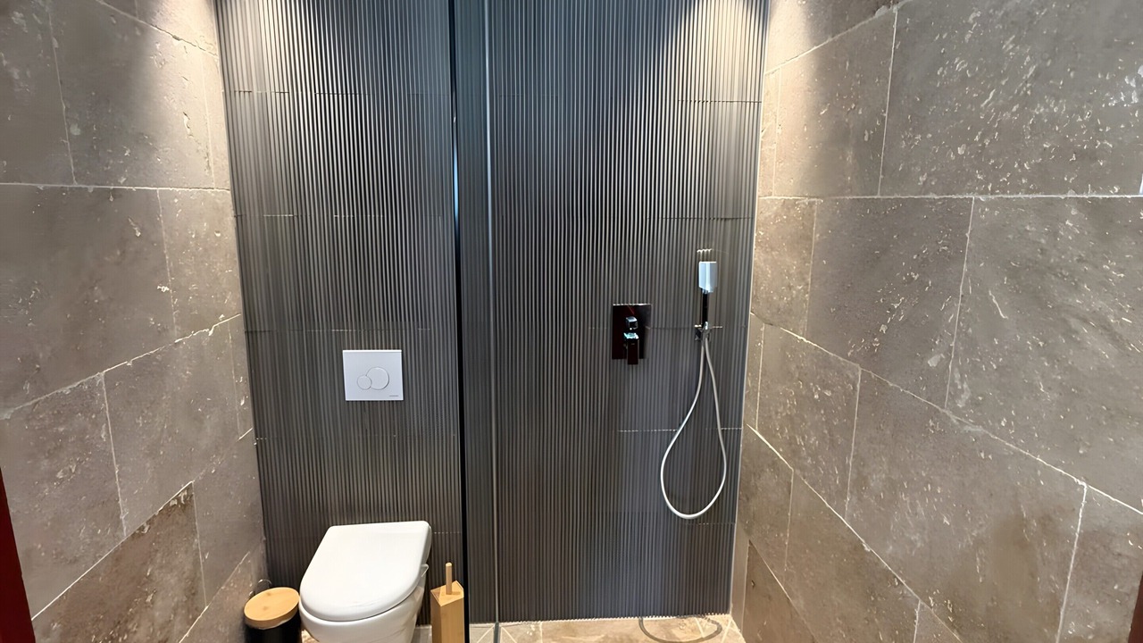 Photo of Bathroom in Le Somail