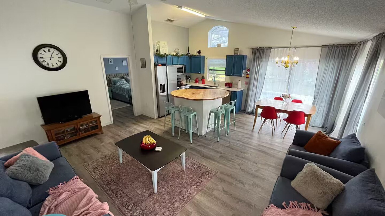 Photo of Livingroom in Haines City