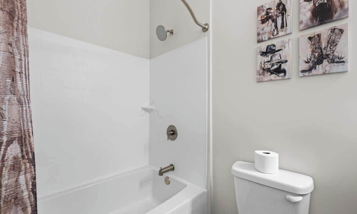 Photo of Bathroom in Eighth Avenue