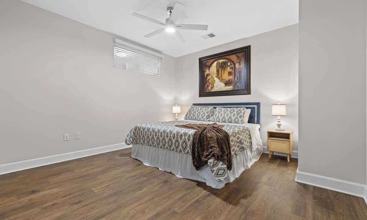 Photo of Bedroom in Eighth Avenue