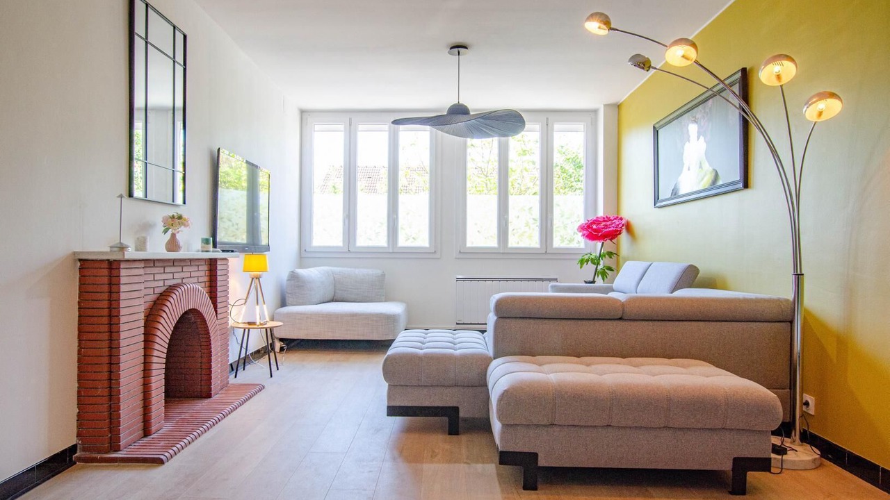 Photo of Livingroom in Saint-Hilaire-sous-Romilly