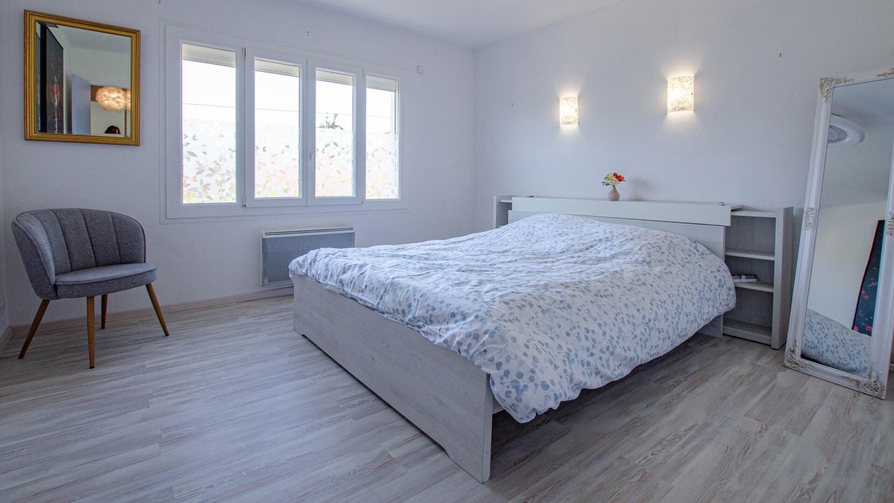 Photo of Bedroom in Saint-Hilaire-sous-Romilly