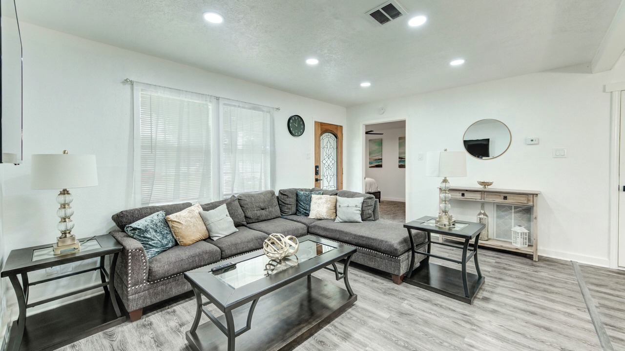 Photo of Livingroom in Central Southwest