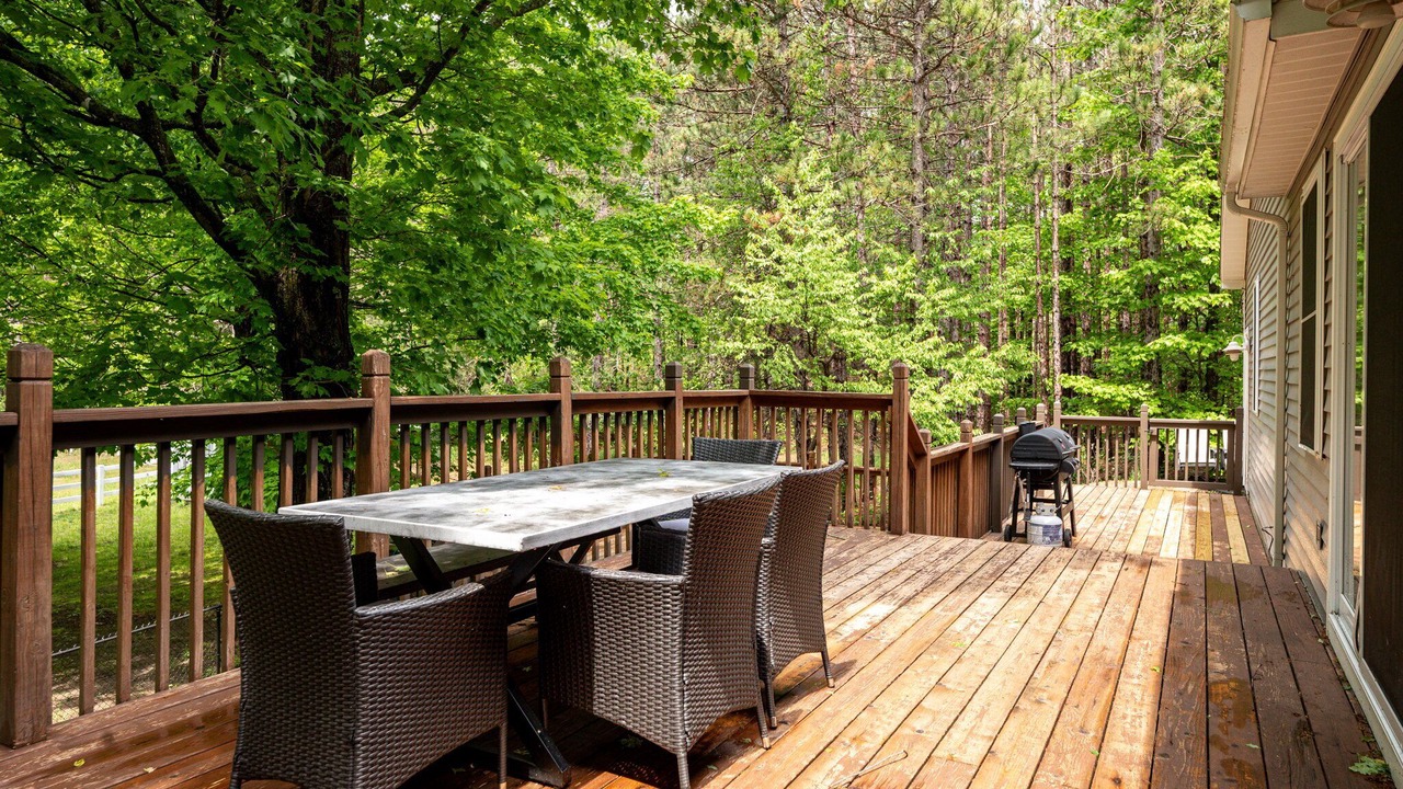 Photo of Outdoor in Maple City