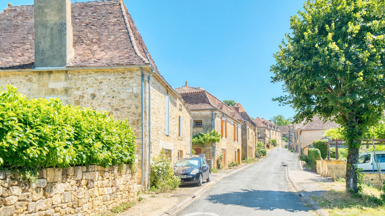 Photo of Others in Monsac