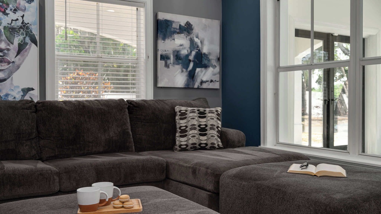 Photo of Livingroom in Clair-Mel City
