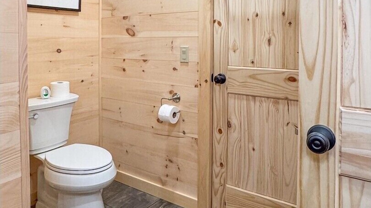 Photo of Bathroom in Inlet