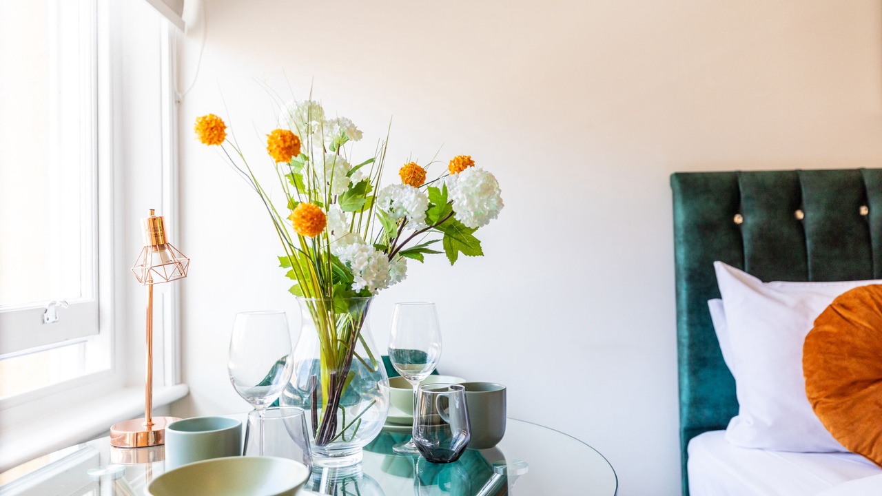 Photo of Livingroom in Royal Borough of Kensington and Chelsea